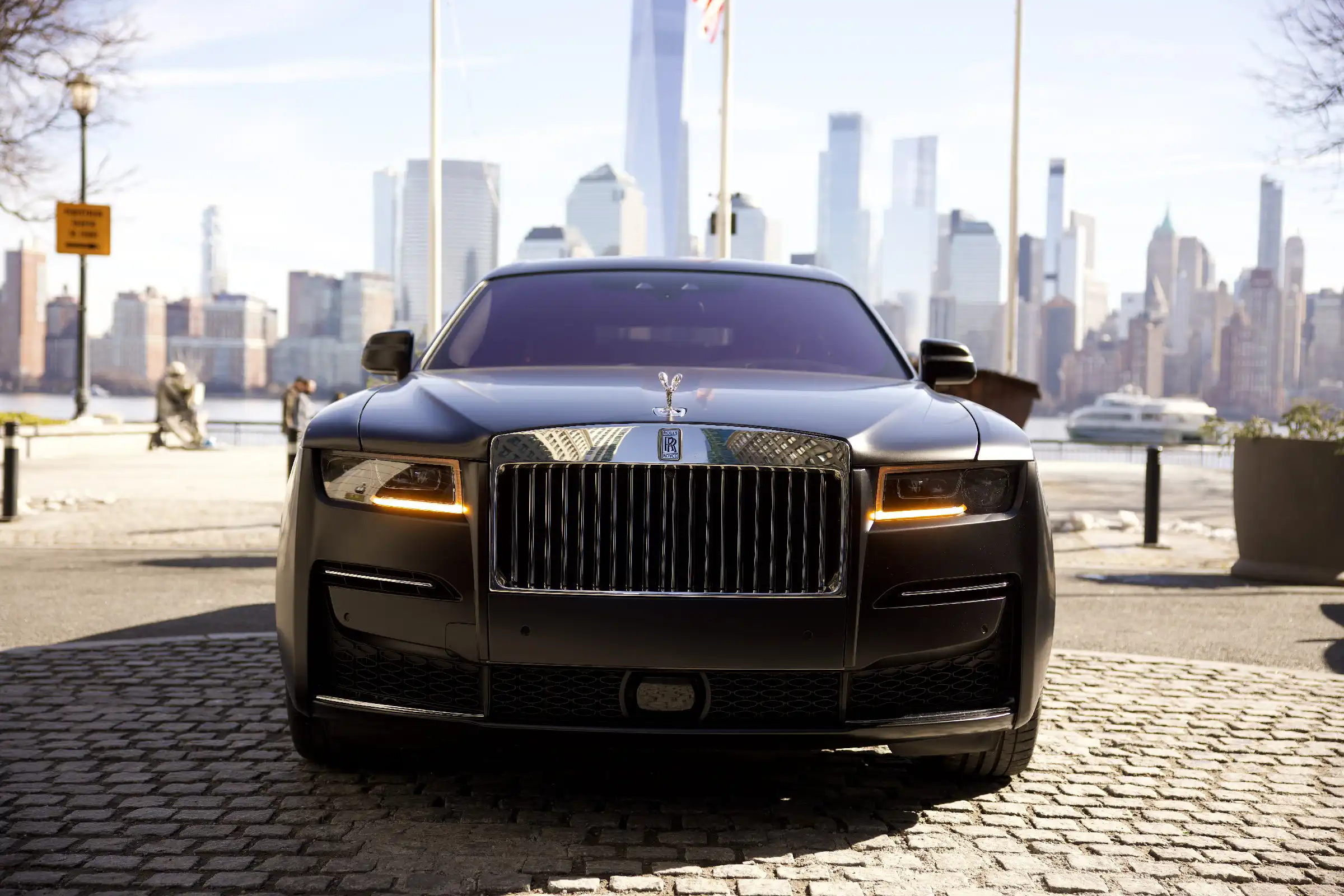 http://api.drivo.com/uploads/images/vehicles/GHST_1.webp