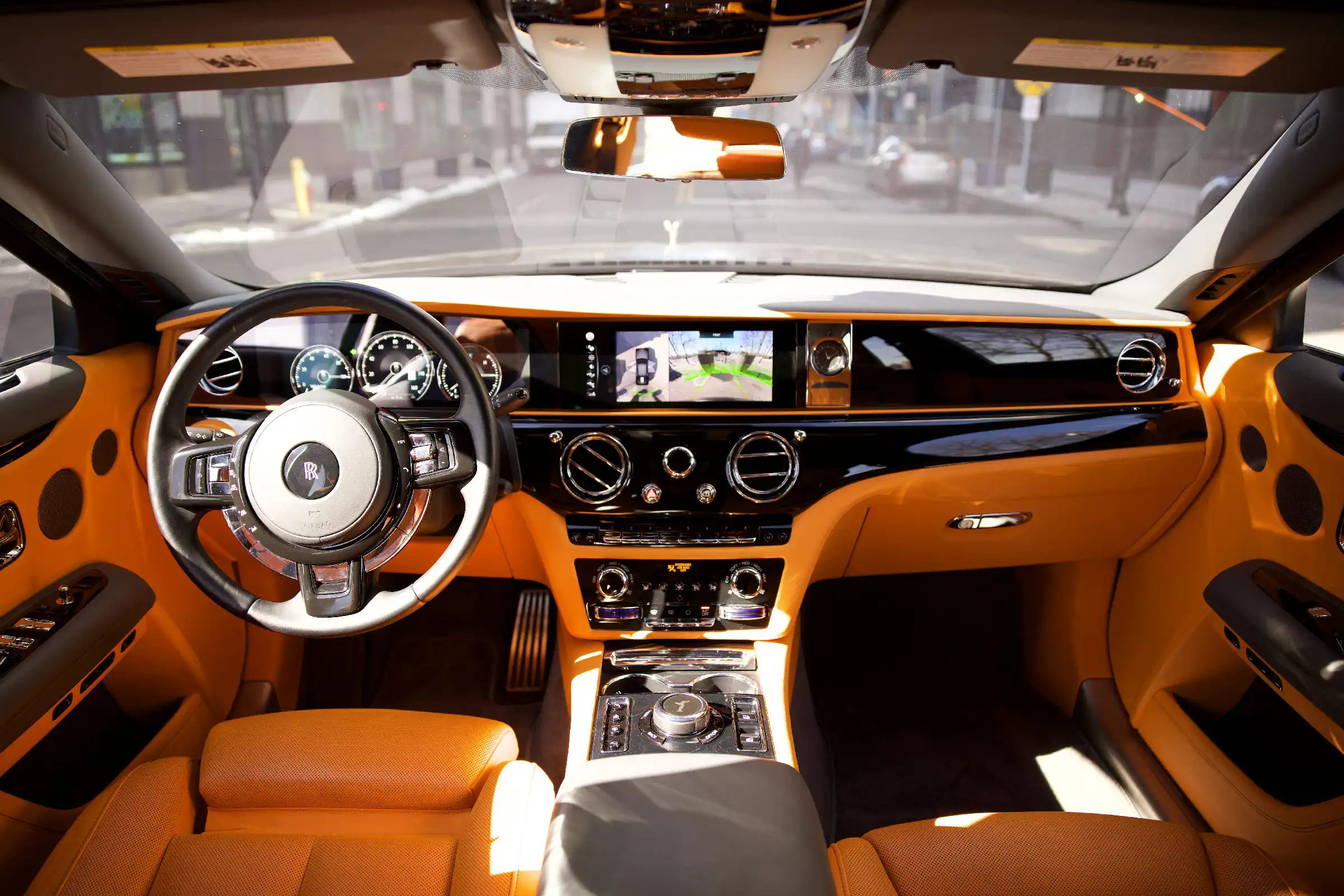 http://api.drivo.com/uploads/images/vehicles/GHST_3.webp