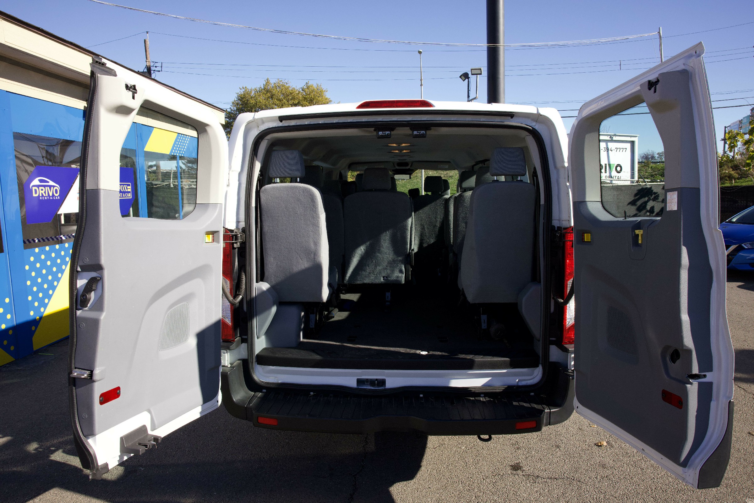 Ford Transit Low-Roof