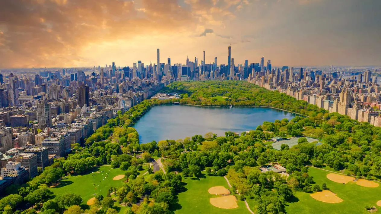 Shift into spring. Why is May the perfect time to drive to NYC?